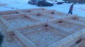 Изготовление бани из бревна ручной рубки 24 диаметра в Архангельской области