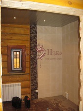 Отделка ванной комнаты в рубленном из дерева доме