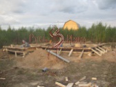 Выставление опалубки для фундамента с помощью фанеры, Чеховский район
