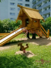 Детский домик-горка ручной рубки из бревна