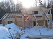Монтаж капитальной стропильной системы на деревянном дома-бани в Серпухове.