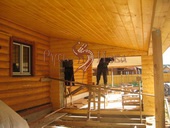 Отделка и покраска потолка терассы имитацией бруса
